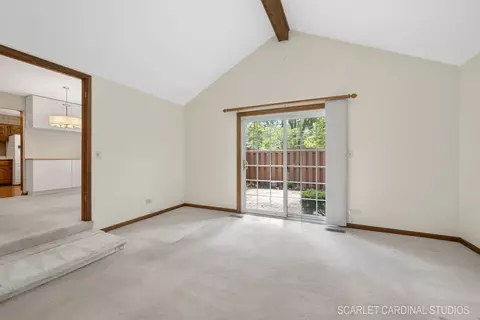 1742 Caxton Dr, Wheaton, IL 60189 photo 7