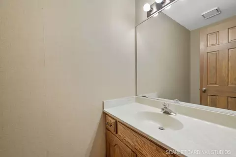 1742 Caxton Dr, Wheaton, IL 60189 photo 18