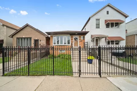 3749 S Emerald Ave, Chicago, IL 60609