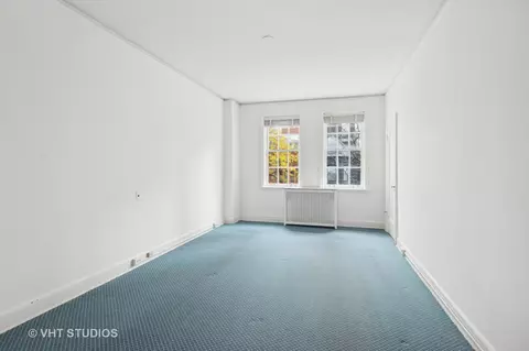 Bedroom - 70 E Cedar St #4E, Chicago, IL 60611 photo 4 of 7