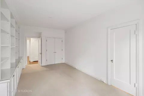 Bedroom - 70 E Cedar St #4E, Chicago, IL 60611 photo 1 of 7