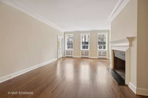 Living - 70 E Cedar St #4E, Chicago, IL 60611 photo 1 of 3