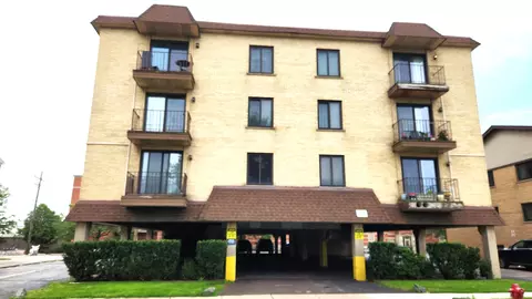 9815 Lawrence Ct #2E, Schiller Park, IL 60176