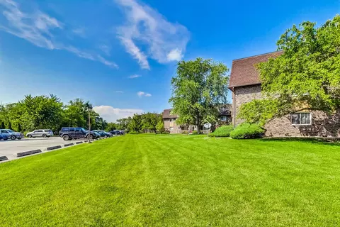 19398 Wolf Rd #11, Mokena, IL 60448 photo 6