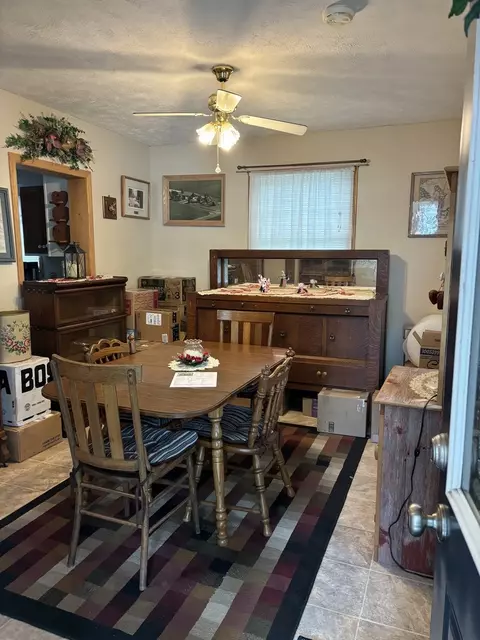 Dining - 305 E 4th St, Gridley, IL 61744 photo 1 of 1