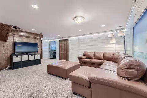 4952 Essington Ct, Hoffman Estates, IL 60010 photo 36