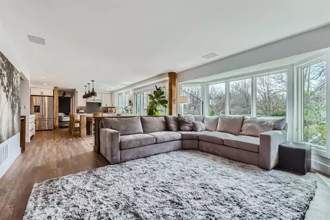 4952 Essington Ct, Hoffman Estates, IL 60010 photo 14