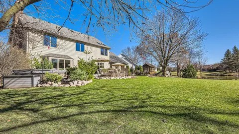 4952 Essington Ct, Hoffman Estates, IL 60010 photo 45