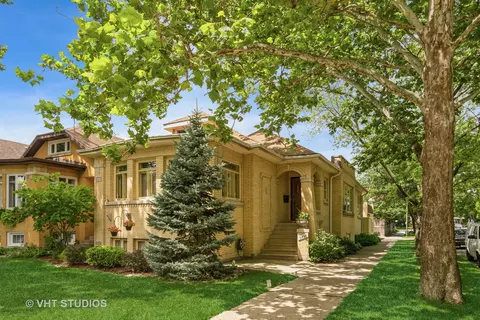 5456 N Bernard St, Chicago, IL 60625