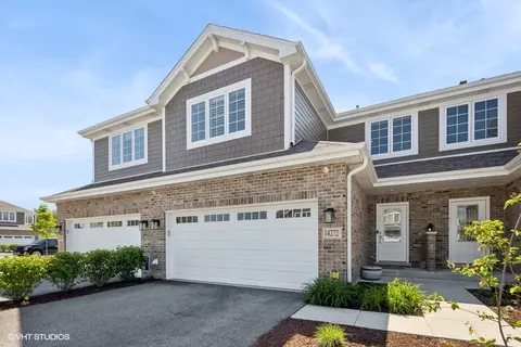 14272 Lacey Dr, Lemont, IL 60439