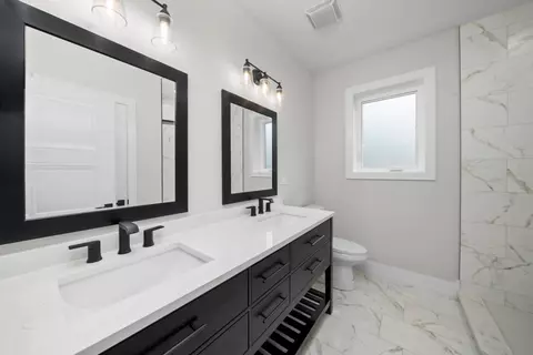 Bath - 8540 Normandy Ave, Burbank, IL 60459 photo 5 of 6