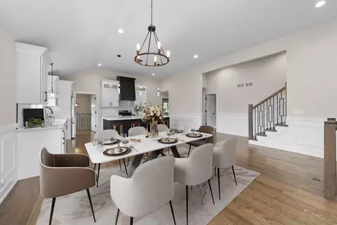 Dining - 8540 Normandy Ave, Burbank, IL 60459 photo 2 of 2