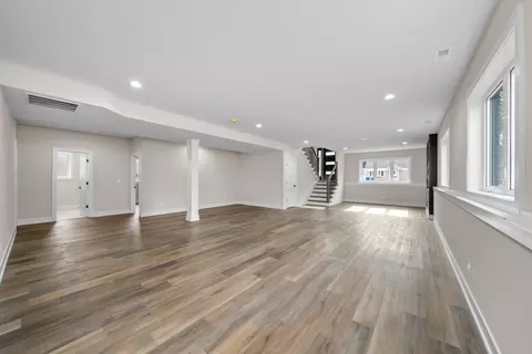 Living - 8540 Normandy Ave, Burbank, IL 60459 photo 2 of 2