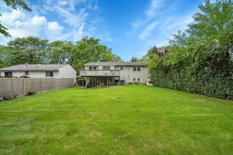 13 Redwood Trl, Wheeling, IL 60090 photo 32