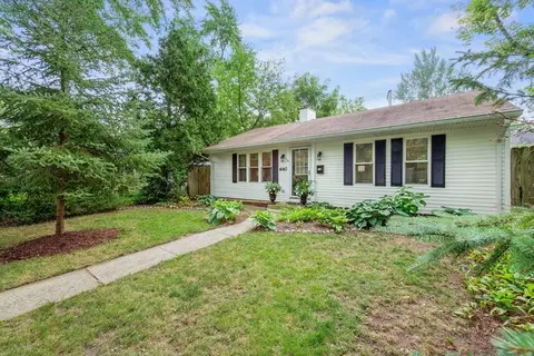 640 W Hinsdale Ave, Hinsdale, IL 60521