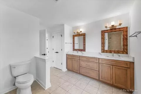 Bath - 6619 Burning Tree Cir, Mchenry, IL 60050 photo 2 of 4