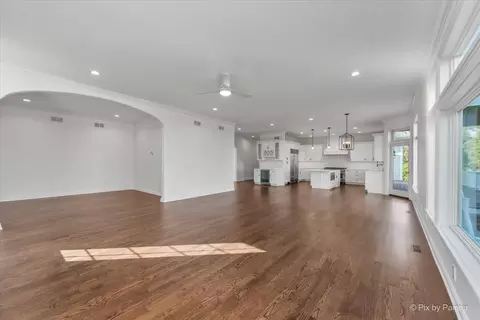Living - 6619 Burning Tree Cir, Mchenry, IL 60050 photo 6 of 7