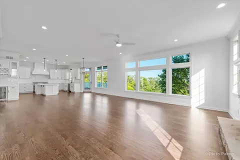 Living - 6619 Burning Tree Cir, Mchenry, IL 60050 photo 5 of 7