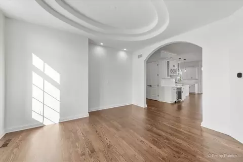 Living - 6619 Burning Tree Cir, Mchenry, IL 60050 photo 1 of 7