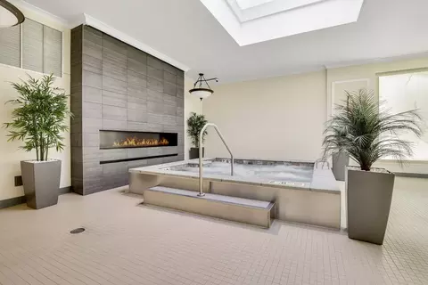 57 E Delaware Pl #2306, Chicago, IL 60611 photo 27