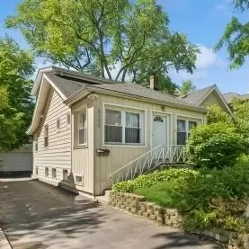 2105 Wilmette Ave, Wilmette, IL 60091