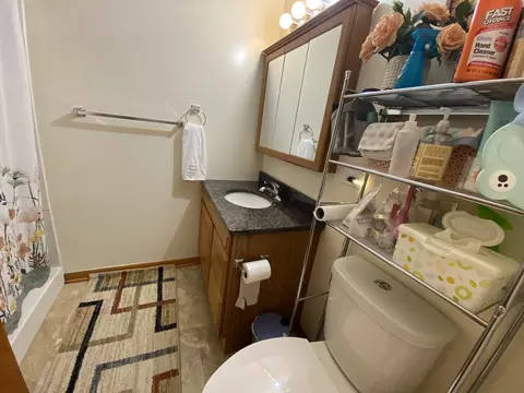 Bath - 1825 Howard Ave, Des Plaines, IL 60018 photo 2 of 2
