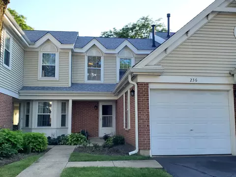 236 Green Knoll Ln, Streamwood, IL 60107