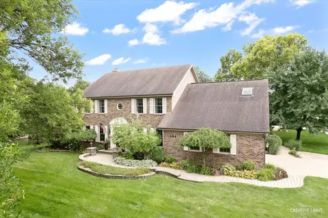 504 W Bailey Rd, Naperville, IL 60565 photo 2