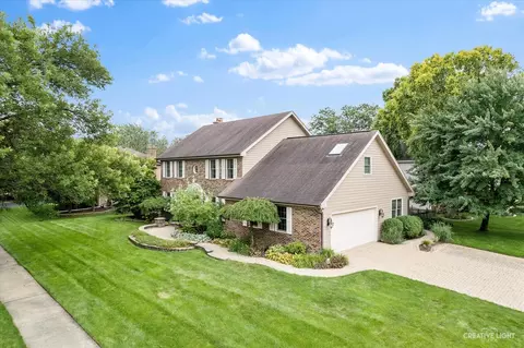 504 W Bailey Rd, Naperville, IL 60565 photo 3