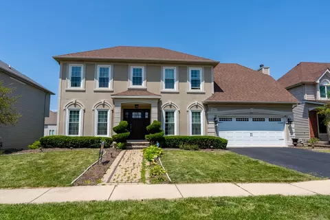 2364 Avalon Ct, Aurora, IL 60503