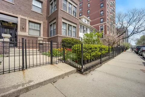 740 W Bittersweet Pl #2E, Chicago, IL 60613 photo 11