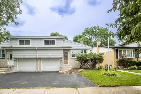 1739 N Wilshire Ave, Arlington Heights, IL 60004