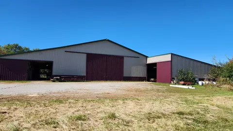 424 E Corning Rd, Beecher, IL 60401