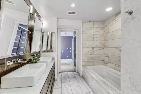 60 E Monroe St #3601, Chicago, IL 60603 photo 28