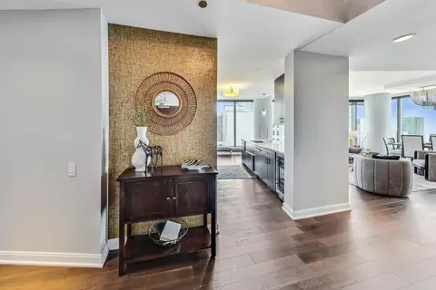 60 E Monroe St #3601, Chicago, IL 60603 photo 25