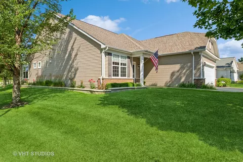 2445 Vista Trl, Elgin, IL 60124 photo 4