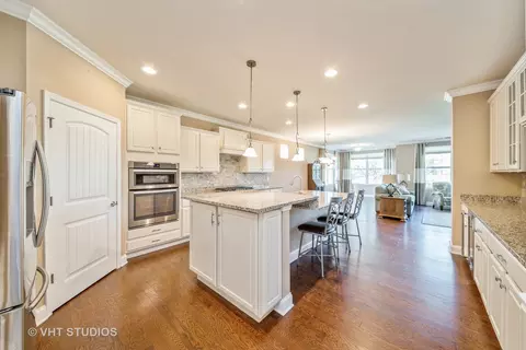 2445 Vista Trl, Elgin, IL 60124 photo 14