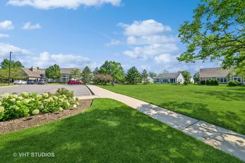 2445 Vista Trl, Elgin, IL 60124 photo 37