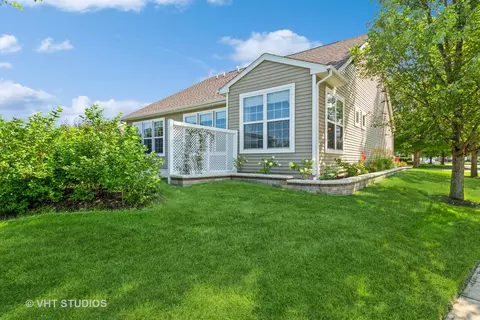 2445 Vista Trl, Elgin, IL 60124 photo 32