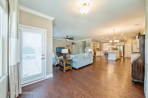 2445 Vista Trl, Elgin, IL 60124 photo 17
