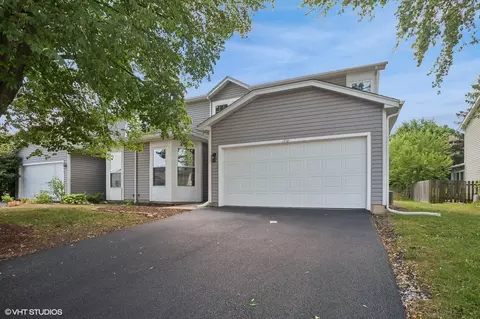 1721 Dumont Ln, Schaumburg, IL 60194