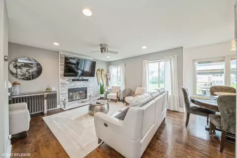 839 Tallgrass Dr, Bartlett, IL 60103 photo 8
