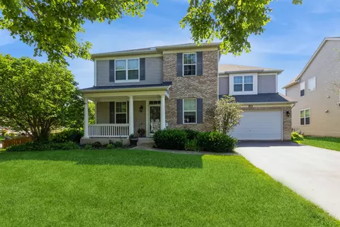 512 Cardinal Ave, Oswego, IL 60543