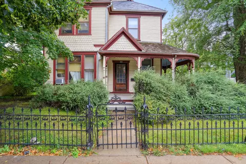 212 E University Ave, Champaign, IL 61820