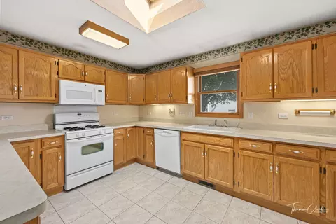 316 Hans Brinker Rd, Peotone, IL 60468 photo 11