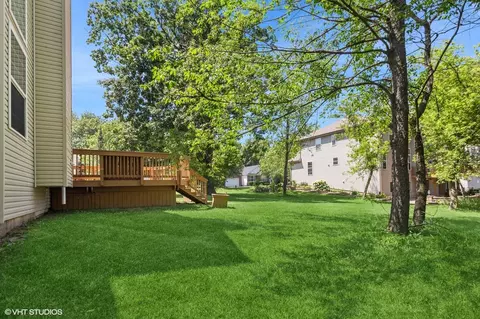 Exterior - 1489 Fox Path Ln, Hoffman Estates, IL 60192 photo 7 of 7