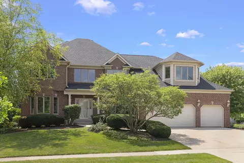 1703 Baybrook Ln, Naperville, IL 60564