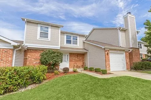 255 Tamarack Dr, Bloomingdale, IL 60108