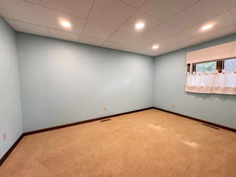 1346 Long St, Dixon, IL 61021 photo 25