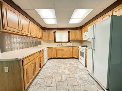 1346 Long St, Dixon, IL 61021 photo 15